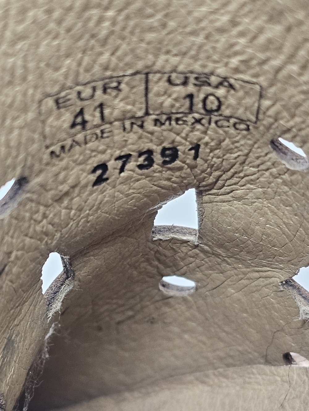Musse & Cloud "Coolise" laser-cut leather ankle booties 10 - Picture 11 of 13
